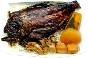 きんめ煮魚弁当 … 1,000円 きんめ煮魚弁当 … 1,000円