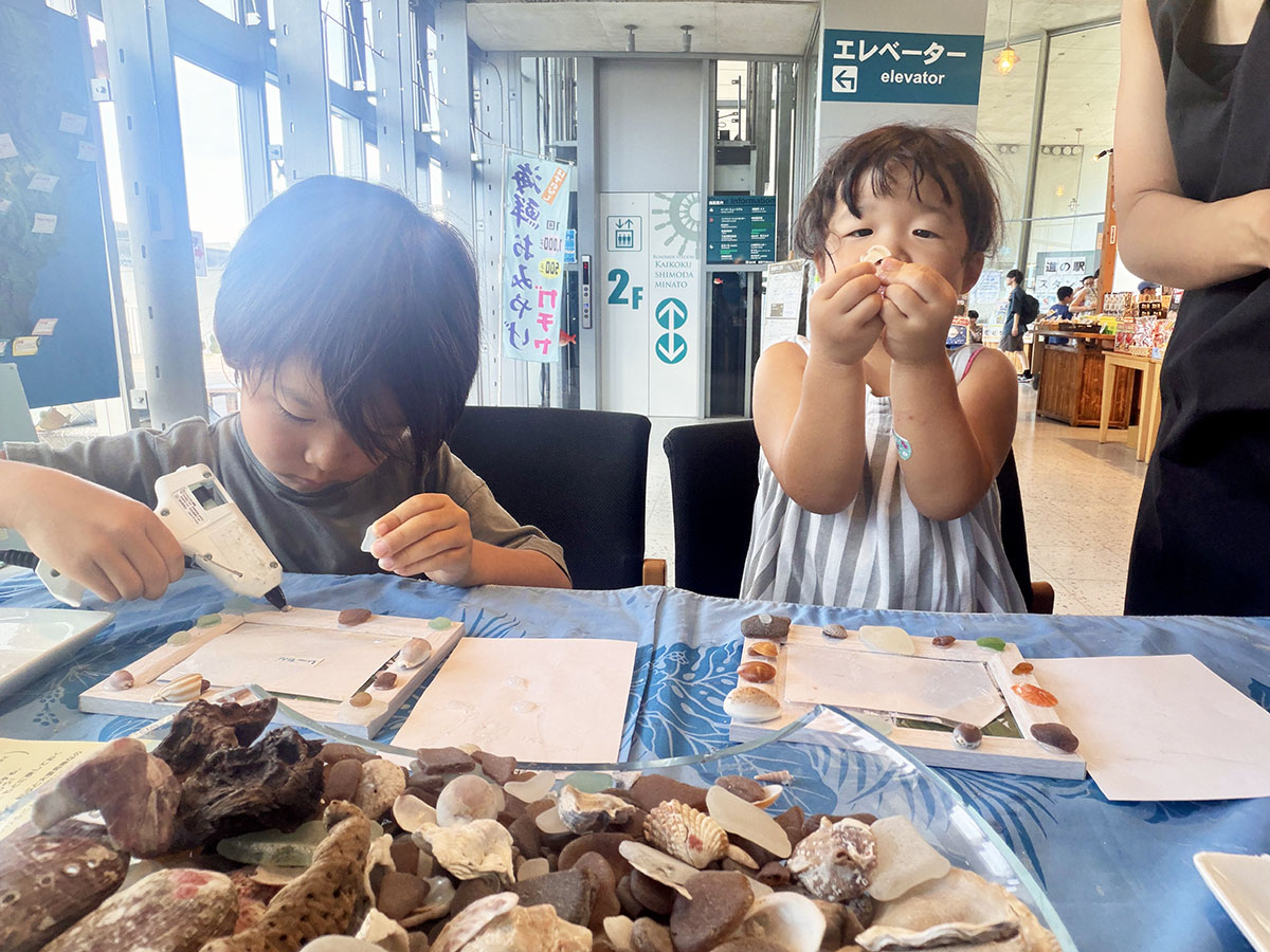 内カメラで撮影するとなんとも真剣な表情